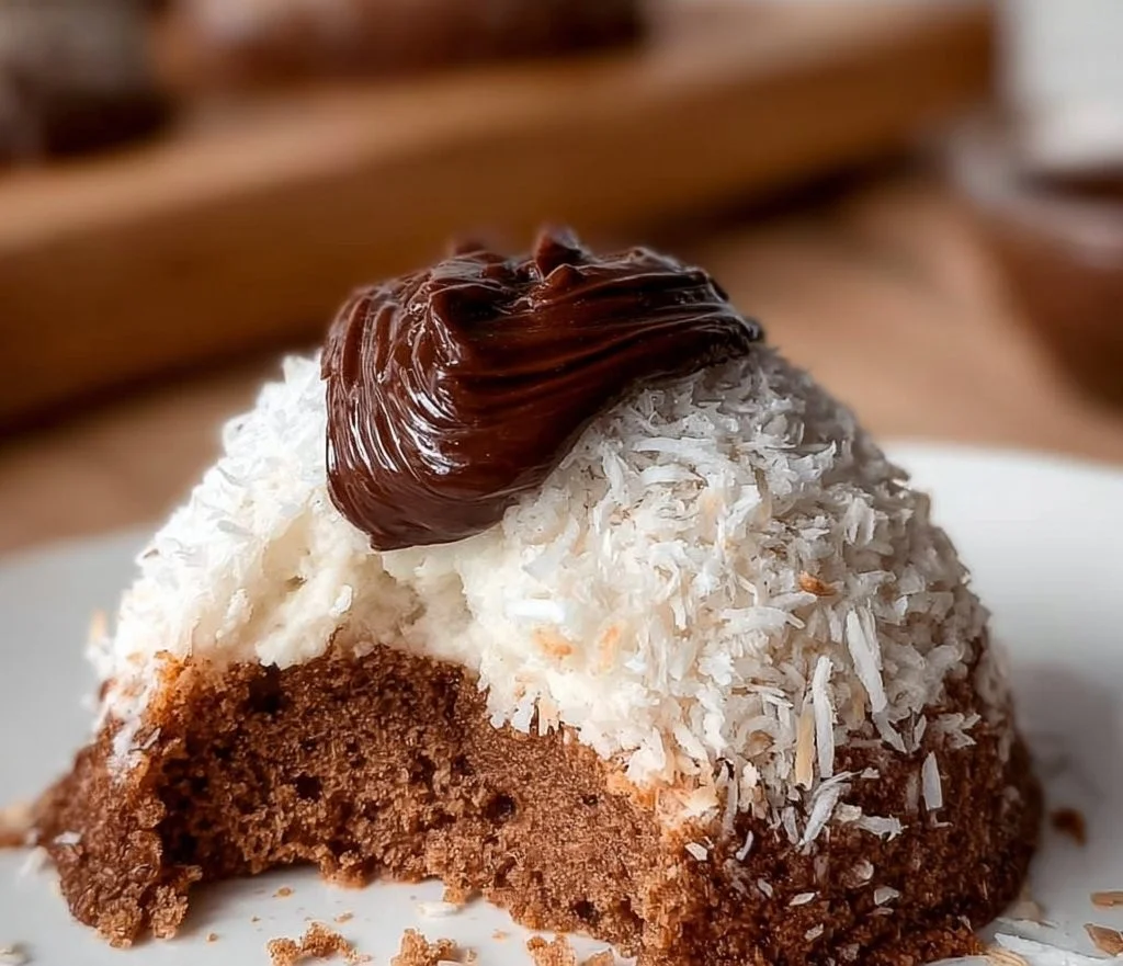 Dome of coconut with chocolate spread