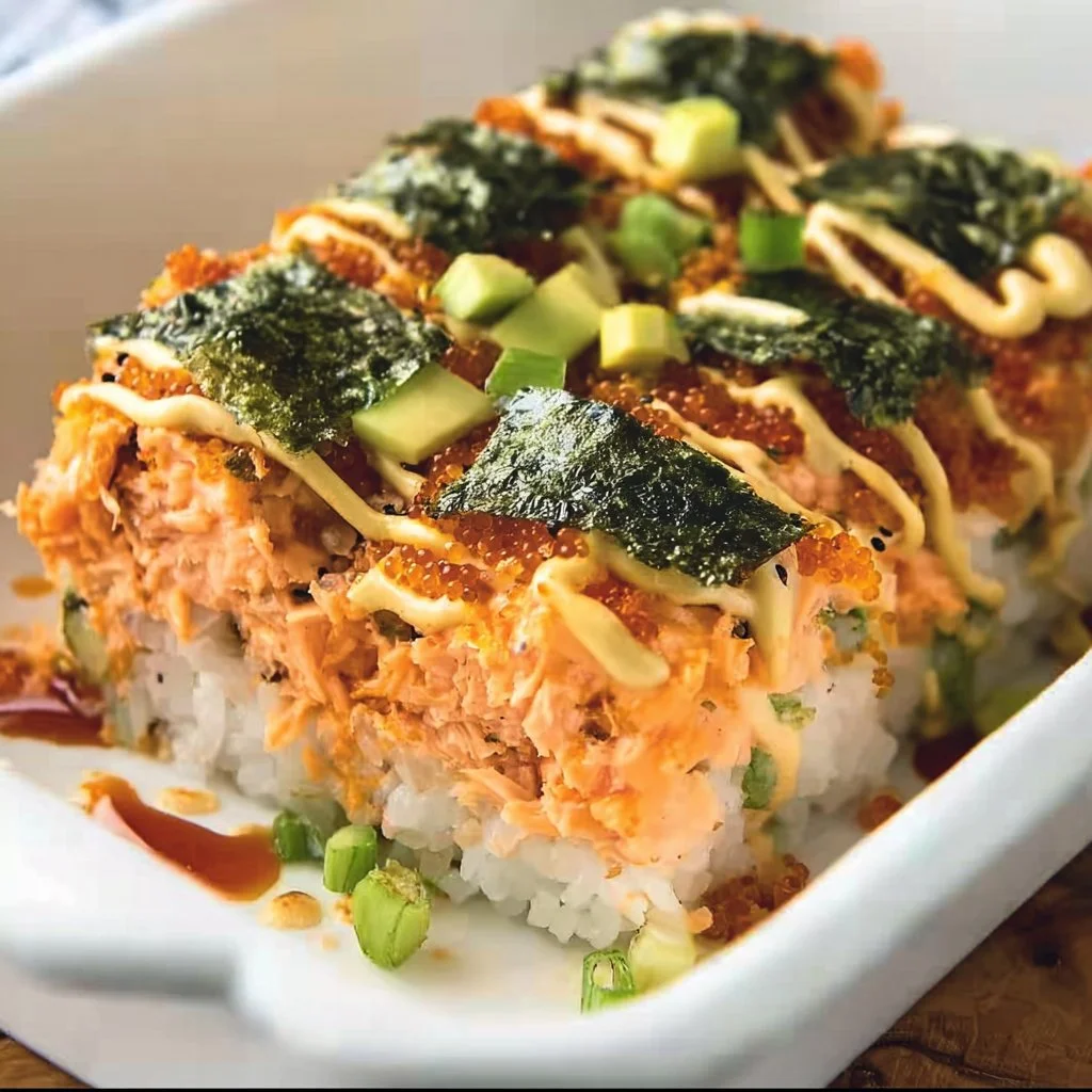 Gratin de sushi au saumon épicé
